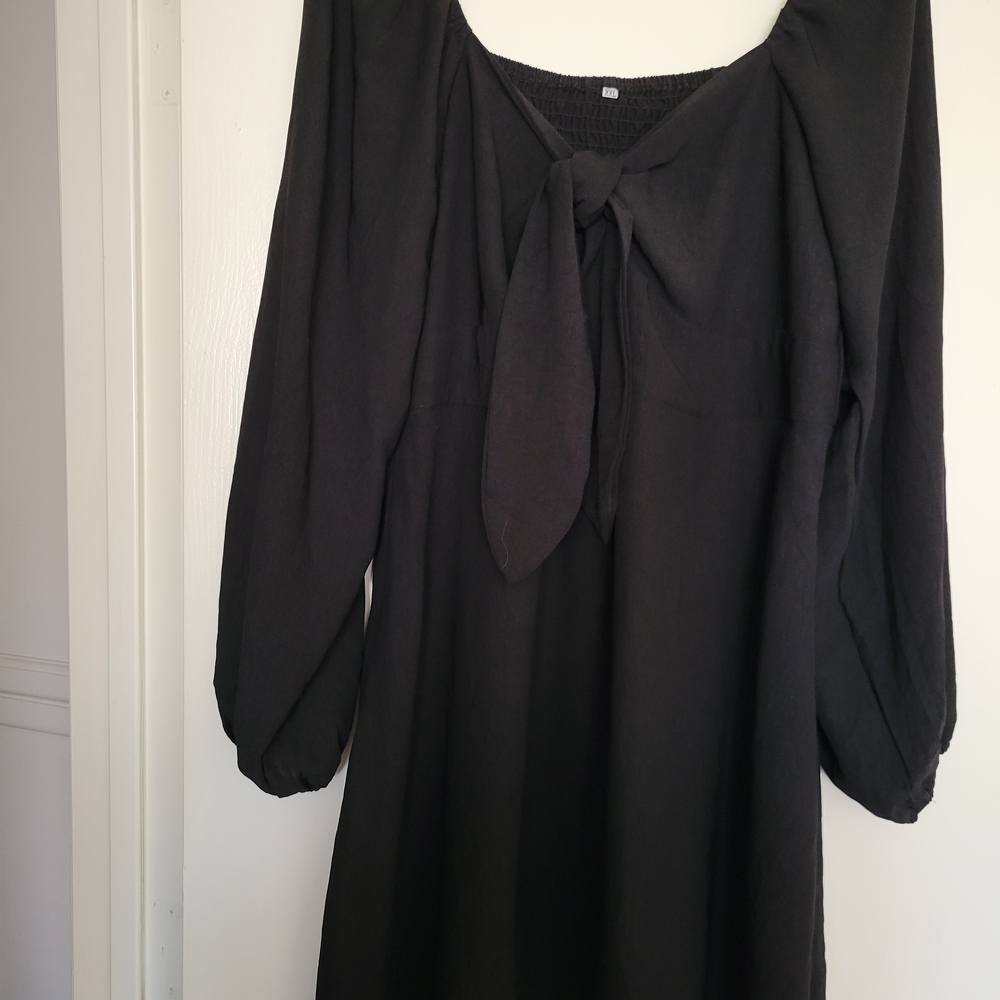 Black Long Sleeve Dress with Bow Detail, Size XXL